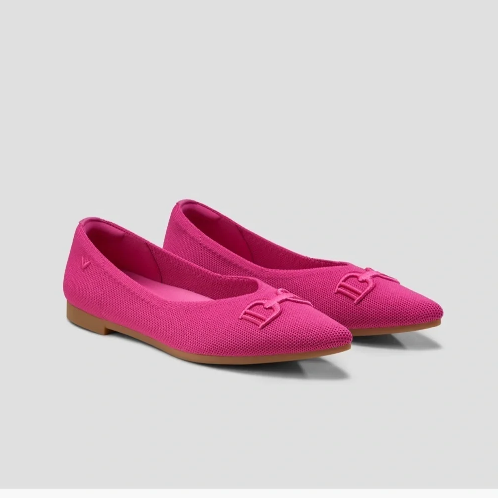 Vivaia Pointed-Toe Flats Ena 2.0 in Hot Pink 37.5/7